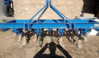 À vendre canadienne 9 dents à ressorts Solis complet