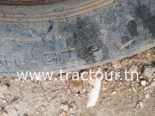 Cherche Roues complètes agricoles – complet