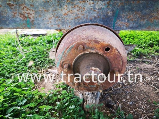 Cherche Roues complètes agricoles – complet