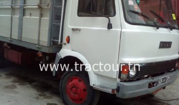 À vendre Camion plateau avec ridelles OM 40 complet