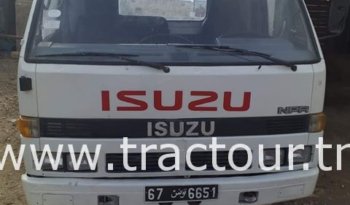 À vendre Camion plateau avec ridelles Isuzu NPR 71 complet