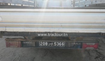 À vendre Camion plateau avec ridelles Iveco Daily 35c12 complet