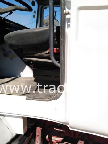 À vendre Camion plateau sans ridelles Renault CLR 230 complet