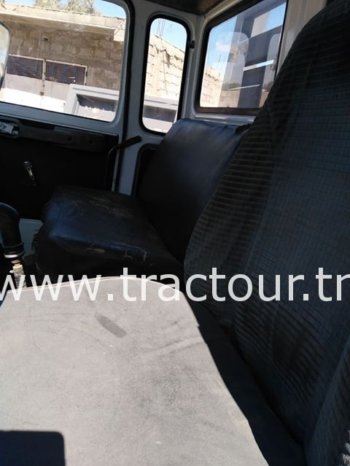 À vendre Camion plateau sans ridelles Renault CLR 230 complet