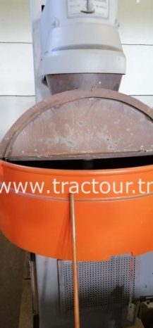 À vendre Malaxeur multifonction – complet