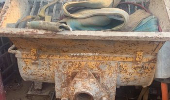À vendre Pompe à chape 3 cylindres – complet
