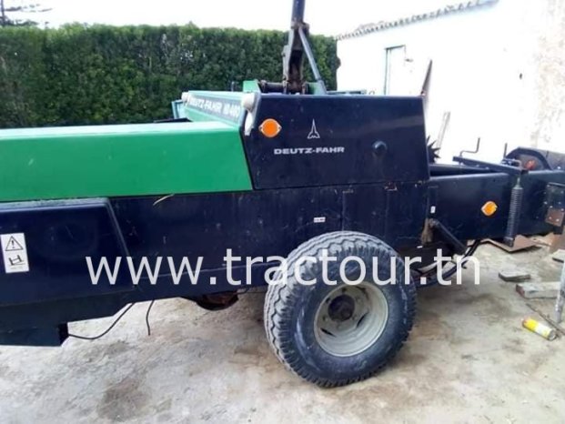 À vendre Presse à moyenne densité Deutz-Fahr HD460 complet