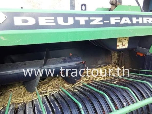 À vendre Presse à moyenne densité Deutz-Fahr HD460 complet