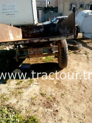 À vendre Semi remorque agricole benne standard – complet