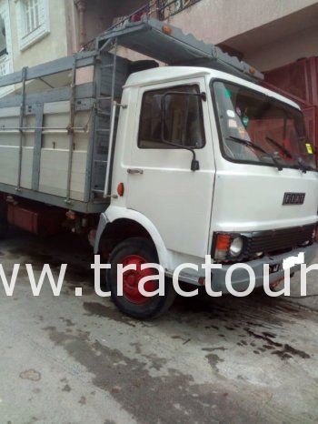 À vendre Camions lveco fiat 110 complet