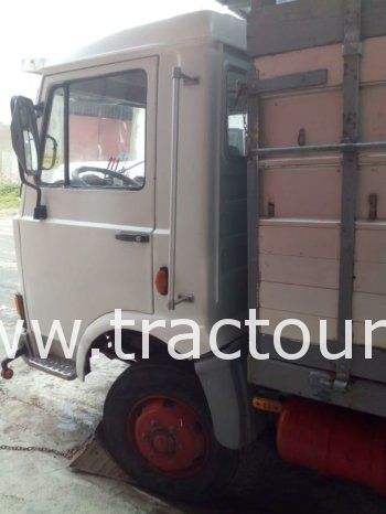 À vendre Camions lveco fiat 110 complet