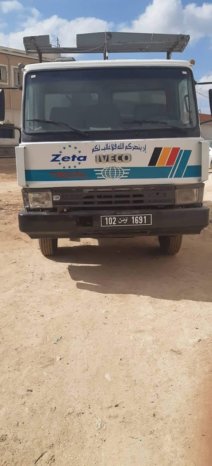 À vendre Camion plateau avec ridelles Iveco Zeta 65.9 complet