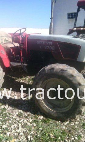 À vendre Tracteur Steyr 970 Bon état complet