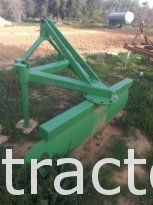 À vendre lame niveleuse pour tracteur complet