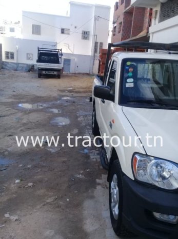 À vendre Camionnette 2 portes avec benne Mahindra Pickup SC (2 portes) complet