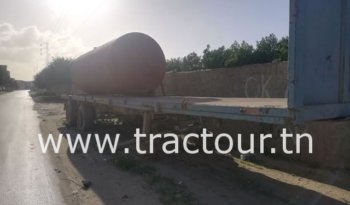 À vendre Semi remorque plateau sans ridelles – complet