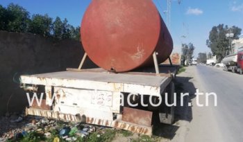 À vendre Semi remorque plateau sans ridelles – complet