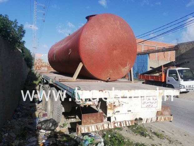 À vendre Semi remorque plateau sans ridelles – complet