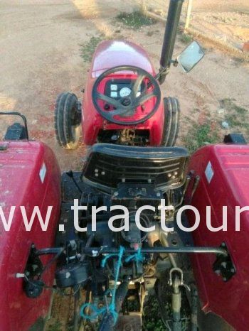 À vendre Tracteur Mahindra 705 DI complet