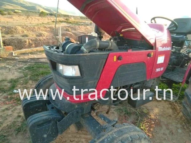À vendre Tracteur Mahindra 705 DI complet