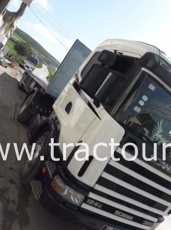 À vendre Tracteur avec semi remorque plateau sans ridelles Scania 124G 360 complet