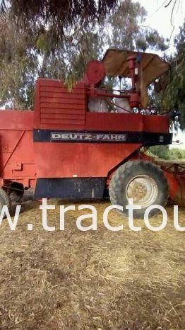 À vendre Moissonneuse batteuse sans cabine Fahr M1202 complet
