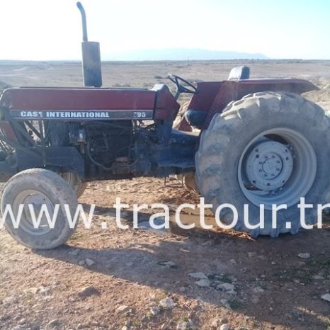 À vendre Tracteur avec matériels Case IH 795 complet