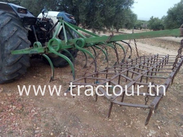 À vendre Tracteur Lamborghini 674-70 N Bon état complet