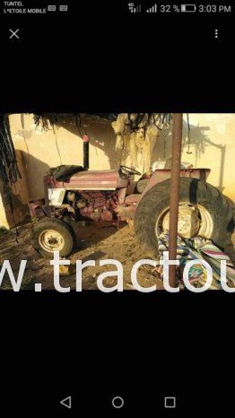 À vendre Tracteur International 674 Bon état complet