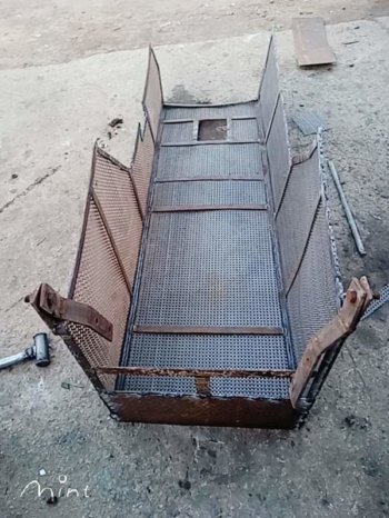 À vendre Capot Landini 8860 (2001-2011) Neuf JAMAIS UTILISE complet
