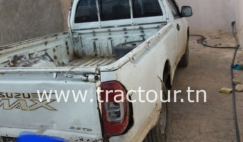 À vendre Camionnette 2 portes avec benne Isuzu D-max 2.5 TD Bon état complet