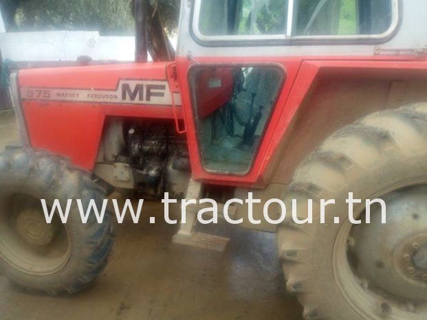 À vendre Tracteur avec cabine Massey Ferguson 575 complet