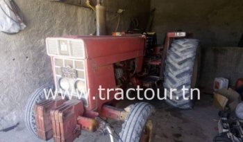 À vendre Tracteur International 784 Bon état complet