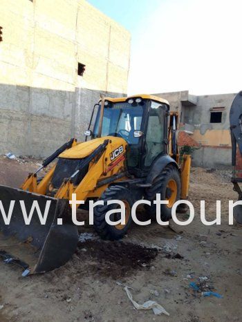 À vendre Tractopelle JCB 3CX Bon état complet