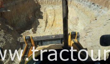À vendre Tractopelle JCB 3CX Bon état complet