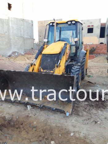 À vendre Tractopelle JCB 3CX Bon état complet