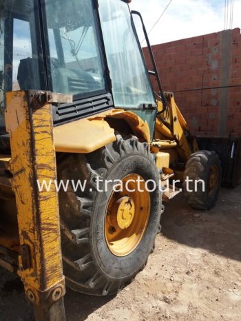 À vendre Tractopelle JCB 3CX Bon état complet