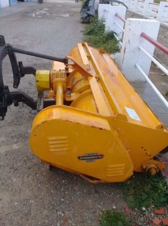 À vendre Broyeur – Neuf en excellent état complet