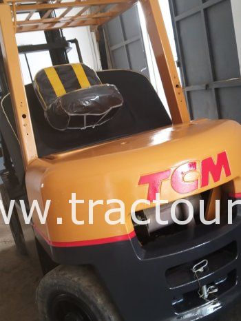 À vendre Chariot élévateur diesel TCM 30 Neuf en excellent état complet