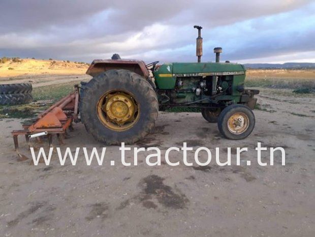 À vendre Tracteur John Deere 2040 complet