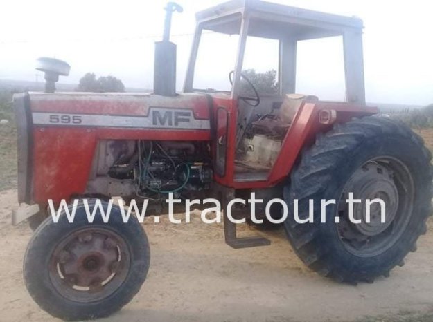 À vendre Tracteur avec cabine Massey Ferguson 595 Bon état complet
