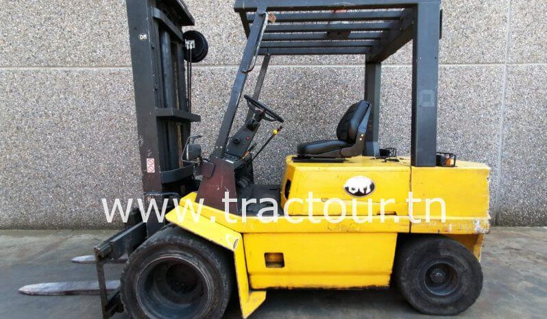 À vendre Chariot élévateur OM-PIMESPO DI40C 4 tonnes complet