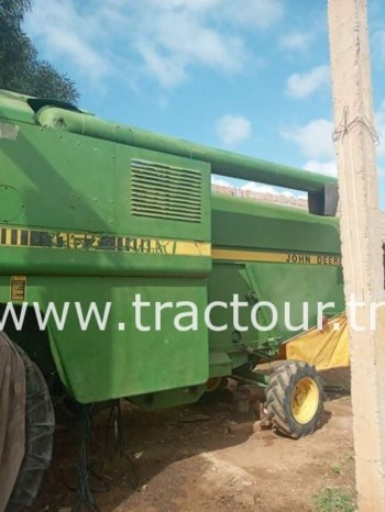 À vendre Moissonneuse batteuse sans cabine John Deere 1157 Bon état complet