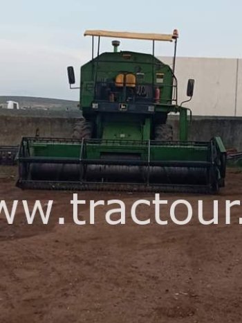 À vendre Moissonneuse batteuse sans cabine John Deere 1157 Bon état complet