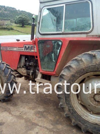 À vendre Tracteur avec matériels Massey Ferguson 575 Bon état complet