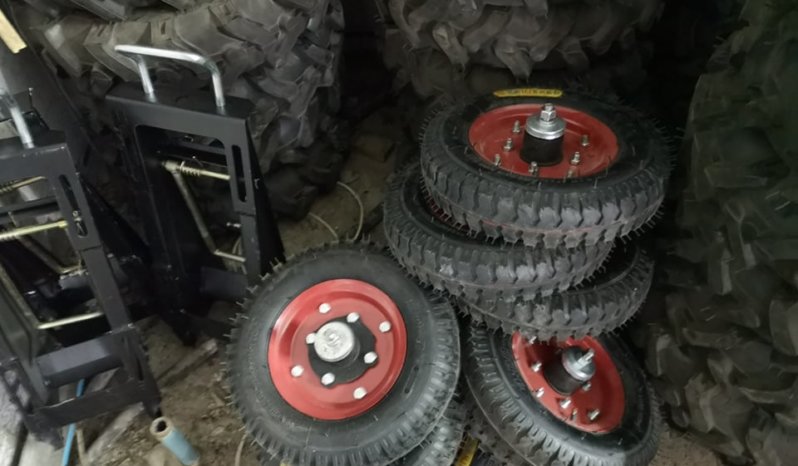 À vendre Motoculteur Motoculteur Neuf JAMAIS UTILISE complet