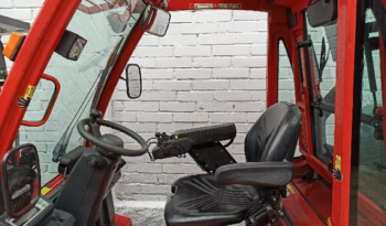 À vendre Chariot élévateur à gaz Nissan 2,5 tonnes complet