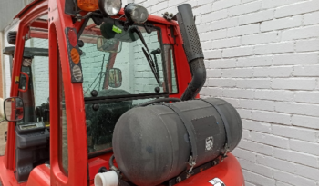 À vendre Chariot élévateur à gaz Nissan 2,5 tonnes complet