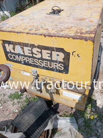 À vendre Compresseur à vis Kaeser M24 Bon état complet