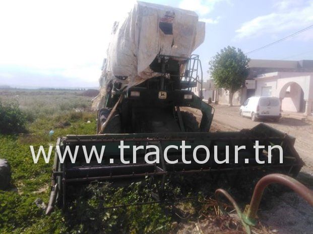 À vendre Moissonneuse batteuse John Deere 955 complet